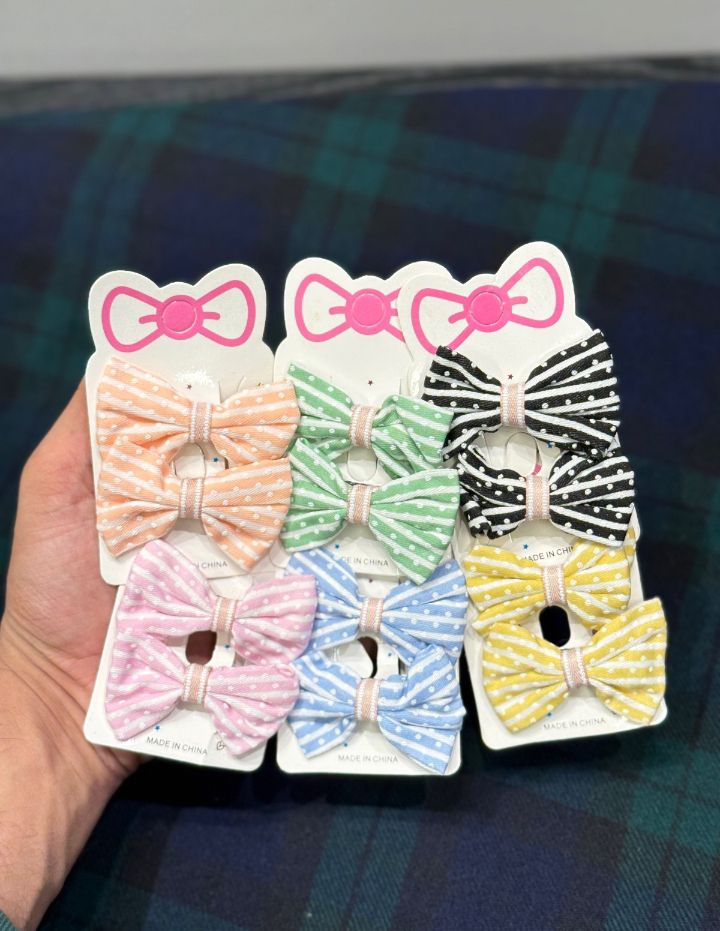 Bows dotted pins