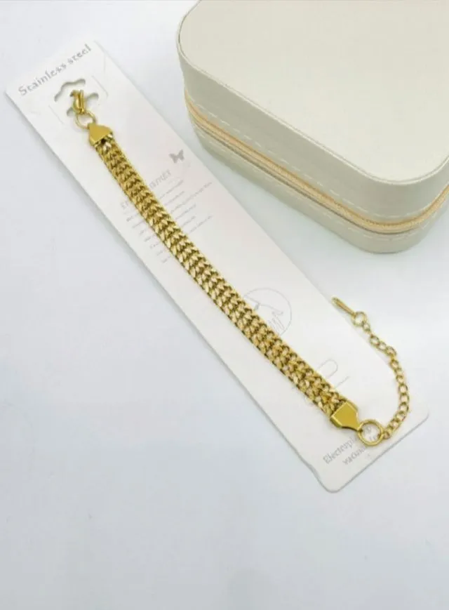 Double-layered  bracelet